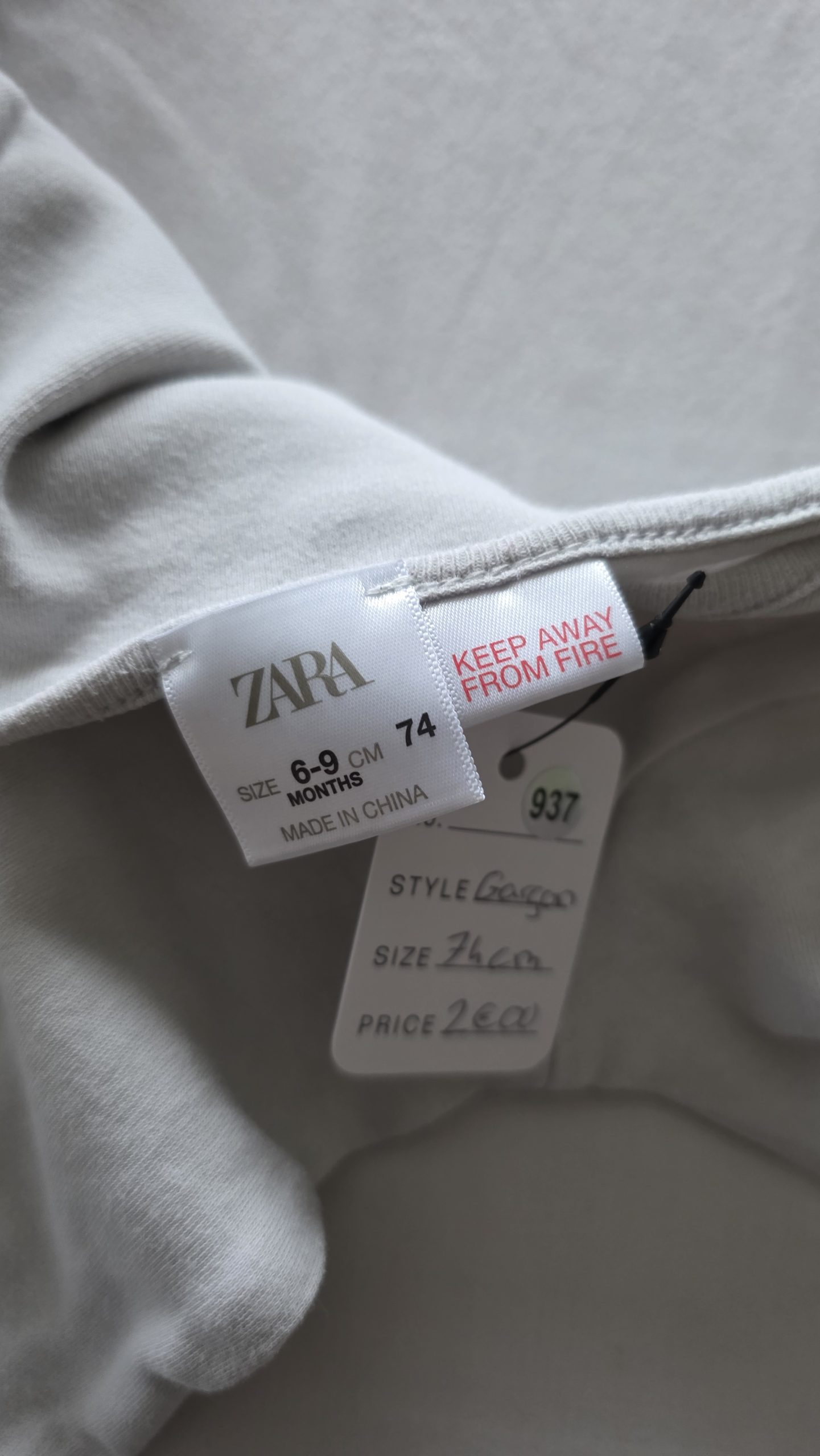 Body Body Blanc, Gris Garçon 74 Cm Zara - Étiquette