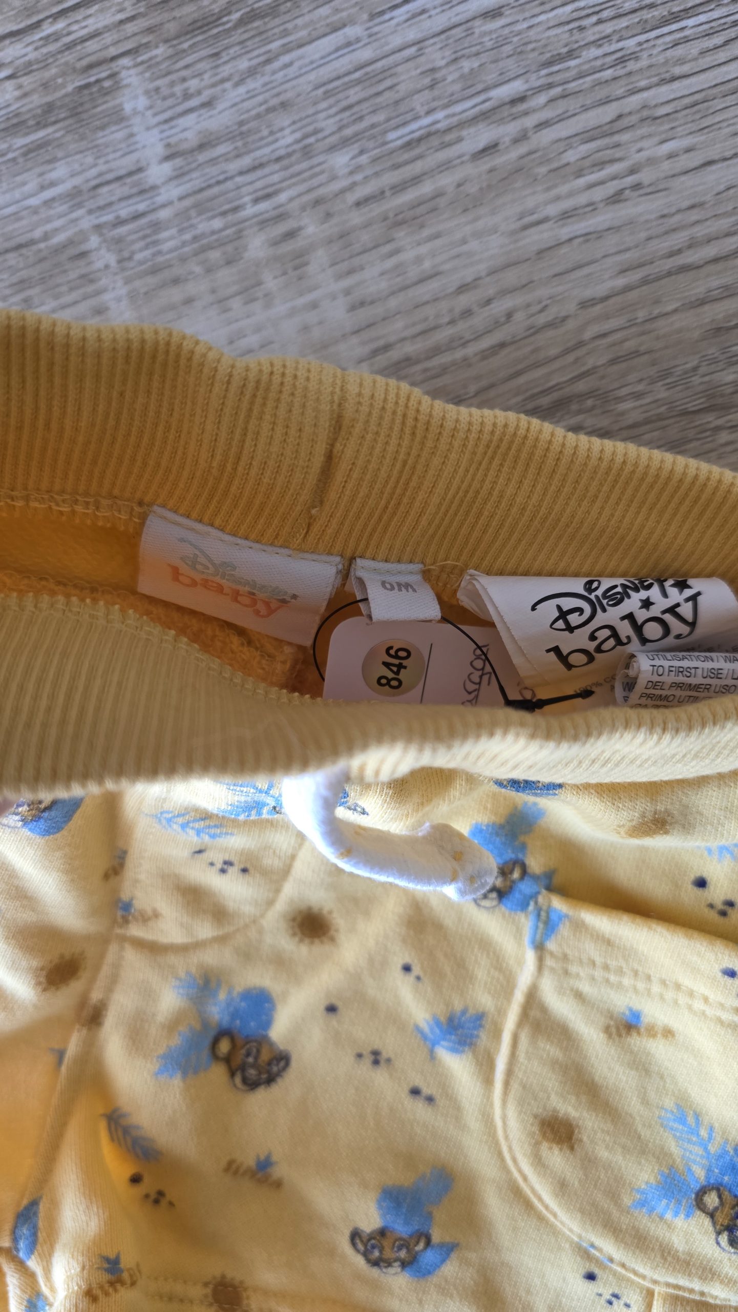 Short Short Jaune Garçon 6 Mois Disney baby - Étiquette